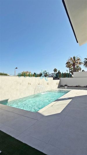 Image No.5-4 Bed Villa for sale