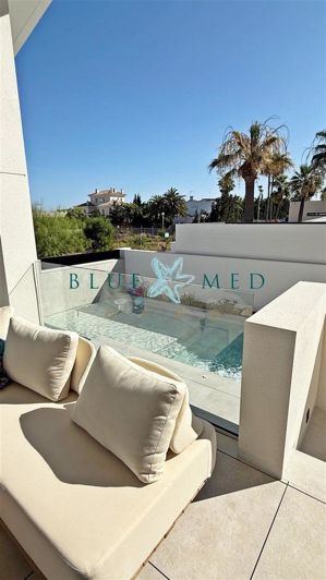 Image No.7-4 Bed Villa for sale