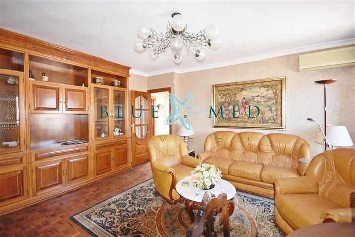 Image No.9-4 Bed Flat for sale