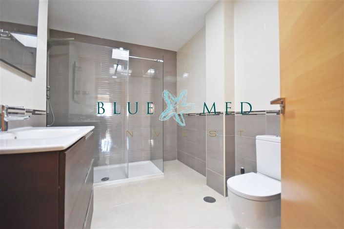 Image No.13-3 Bed House for sale