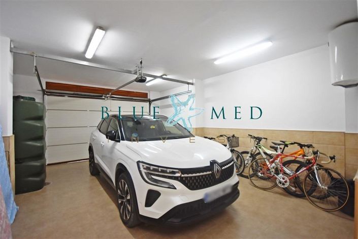 Image No.21-3 Bed House for sale