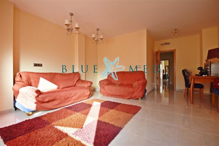 Image No.3-3 Bed House for sale