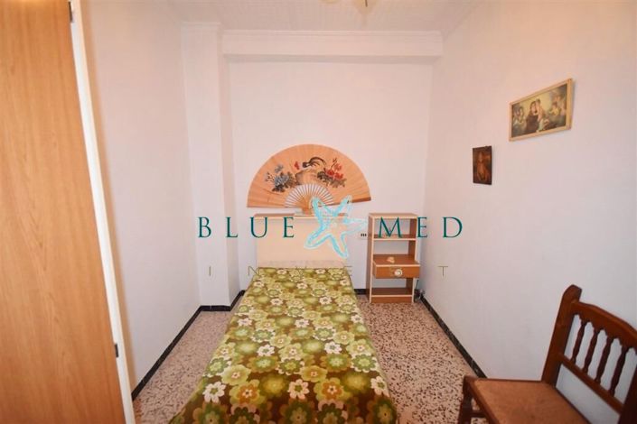 Image No.21-6 Bed Property for sale