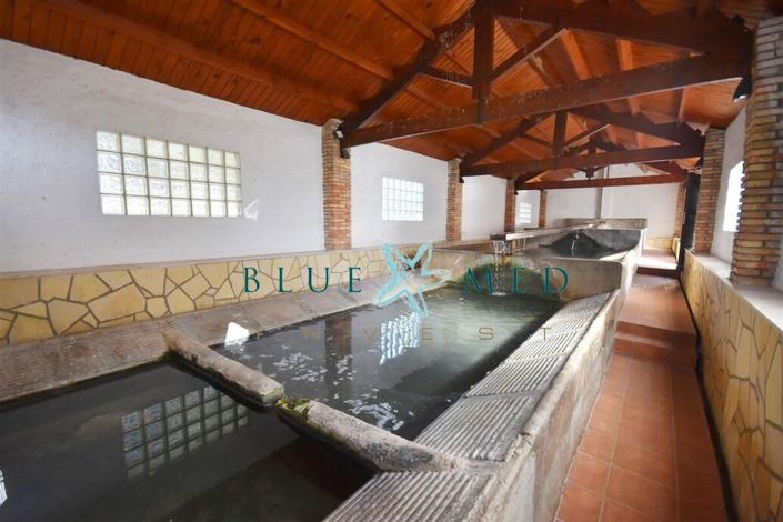 Image No.43-6 Bed Property for sale