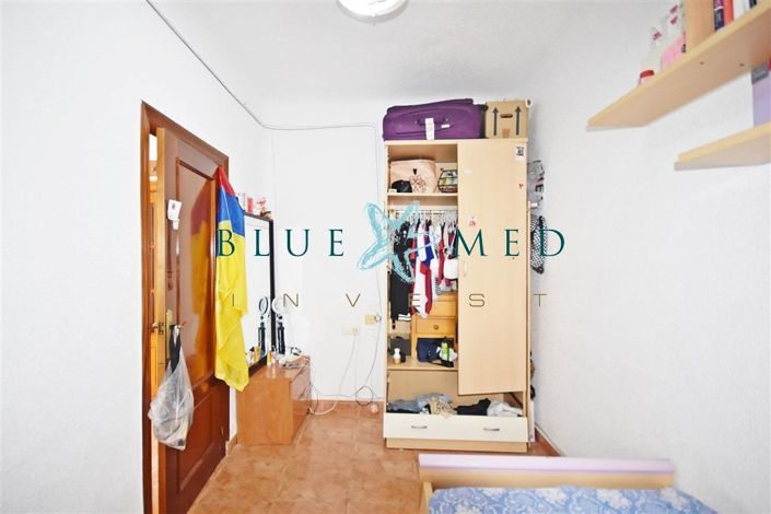 Image No.14-4 Bed Flat for sale