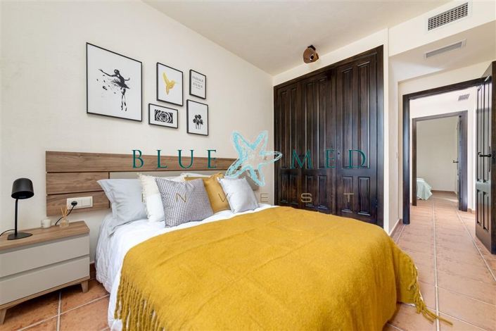 Image No.17-2 Bed Villa for sale