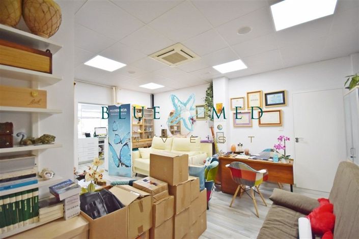 Image No.10-1 Bed Property for sale