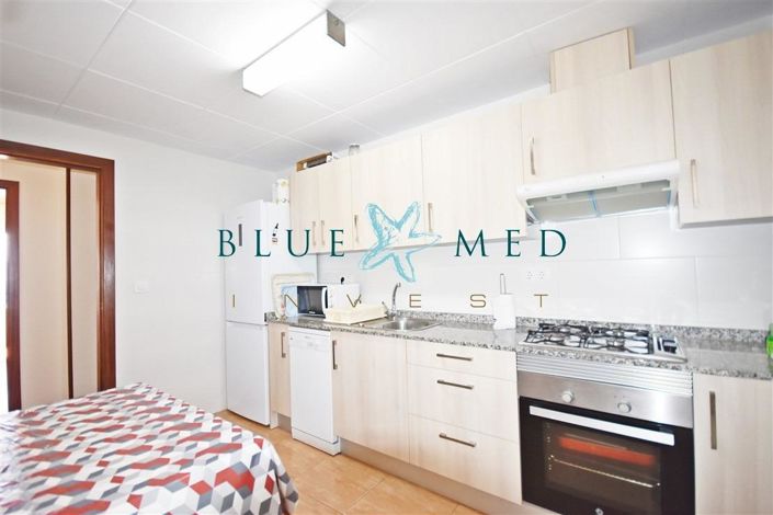 Image No.9-3 Bed Flat for sale