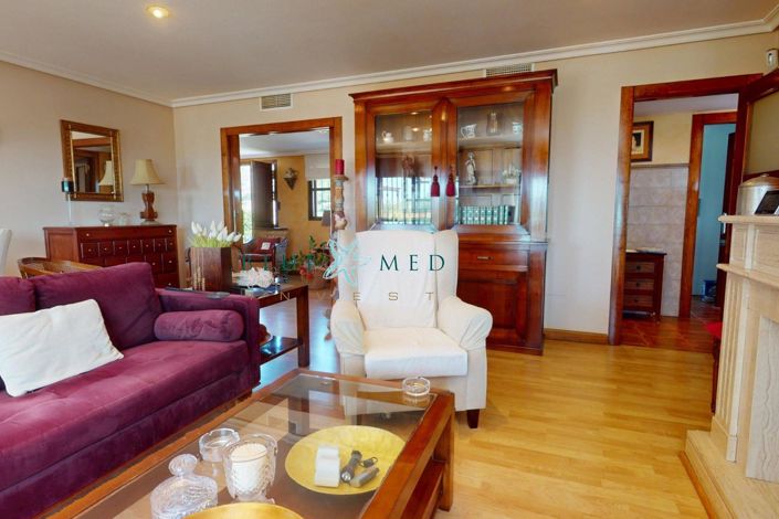 Image No.16-5 Bed Country House for sale