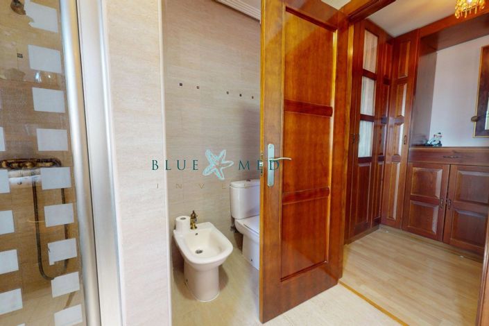 Image No.34-5 Bed Country House for sale