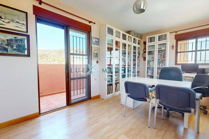 Image No.38-5 Bed Country House for sale