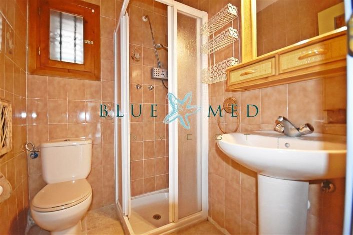 Image No.14-4 Bed Property for sale