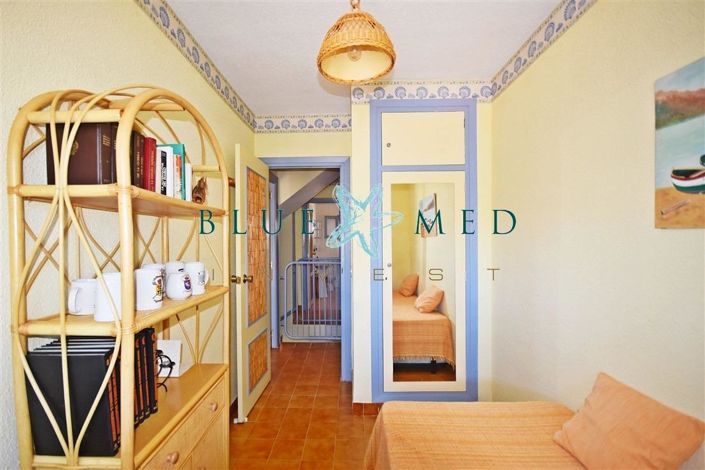 Image No.23-4 Bed Property for sale