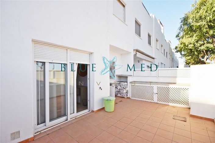 Image No.23-3 Bed Flat for sale