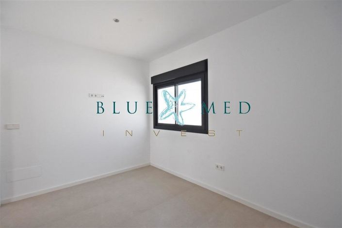 Image No.20-3 Bed Villa for sale