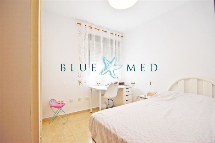 Image No.15-3 Bed Flat for sale