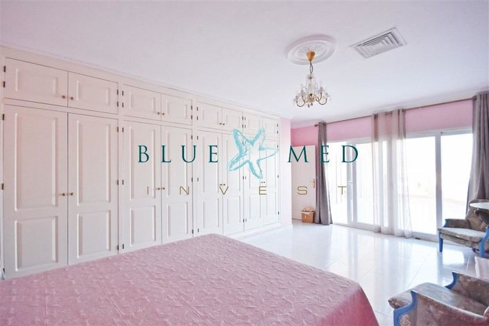 Image No.20-6 Bed Villa for sale