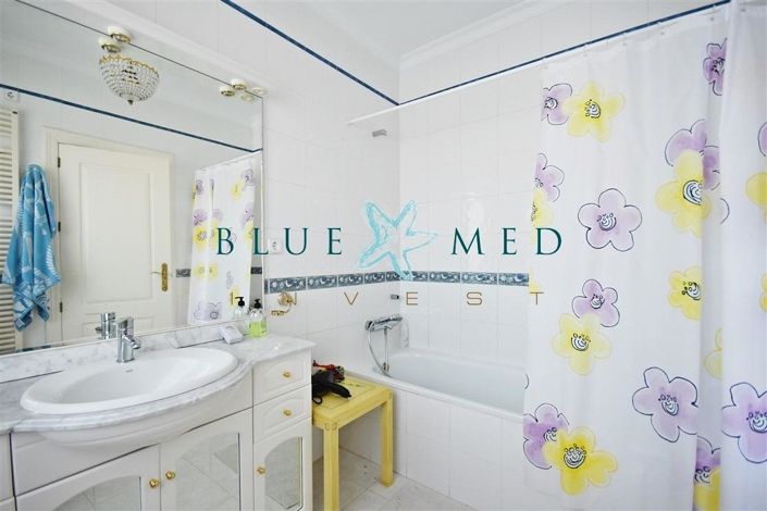 Image No.21-6 Bed Villa for sale