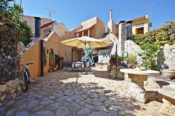 Image No.1-3 Bed Property for sale