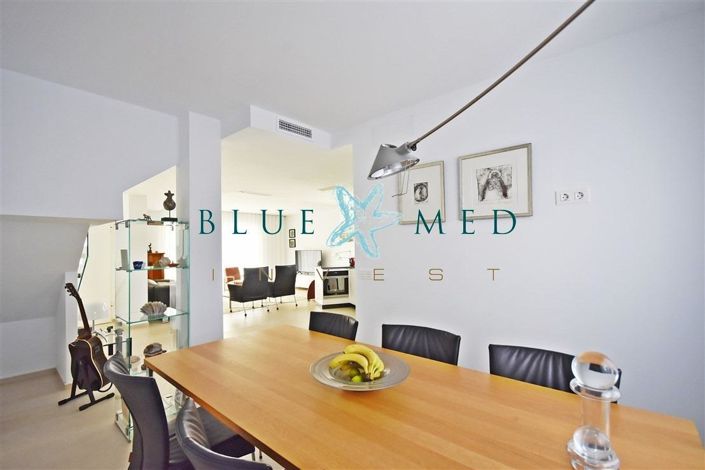 Image No.12-3 Bed Villa for sale