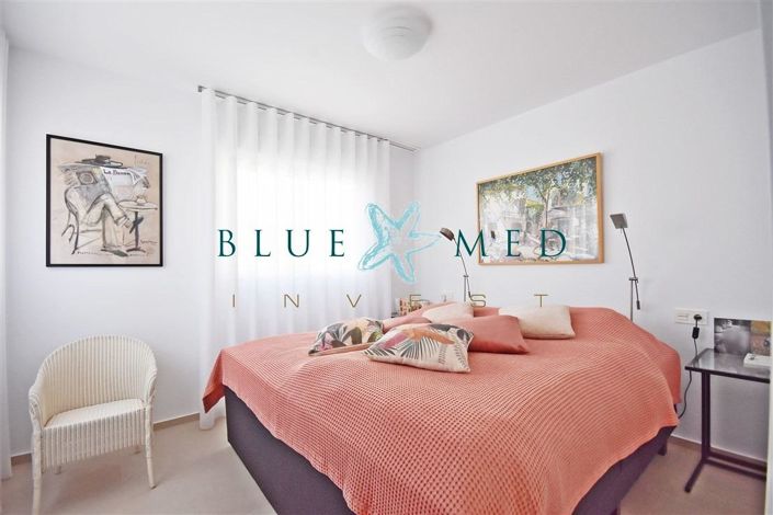 Image No.18-3 Bed Villa for sale