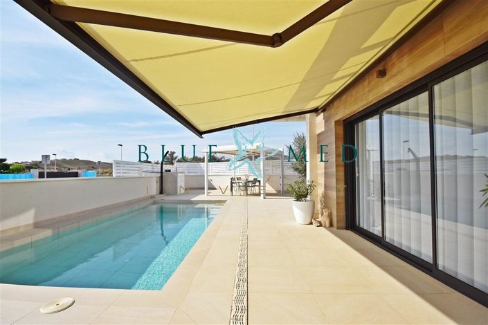 Image No.5-3 Bed Villa for sale