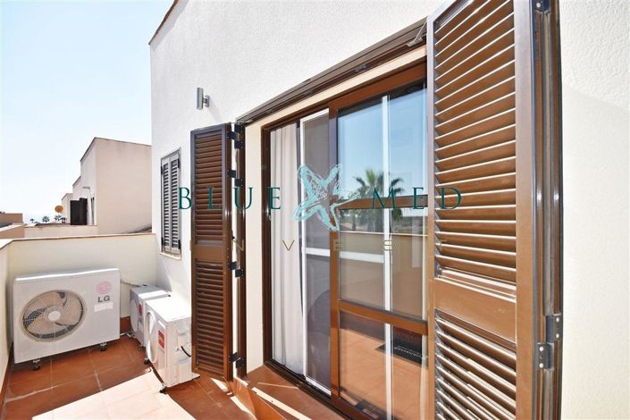 Image No.25-3 Bed House for sale