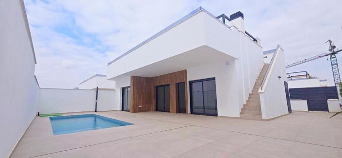 Image No.1-3 Bed Villa for sale