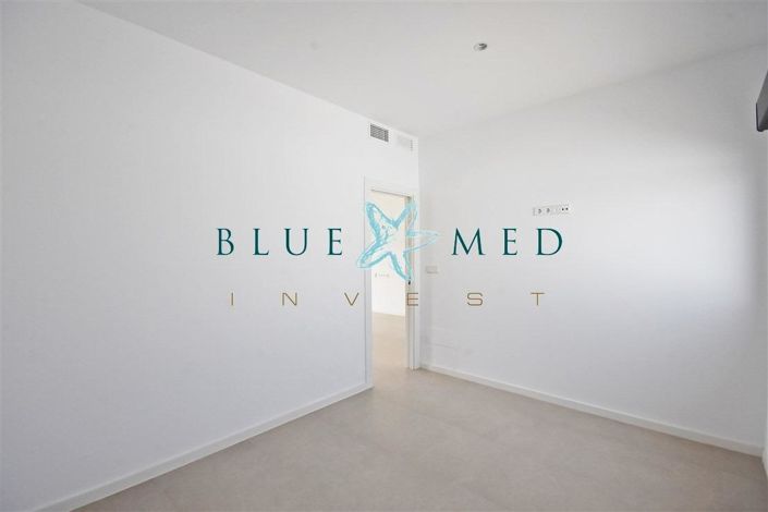 Image No.20-3 Bed Villa for sale