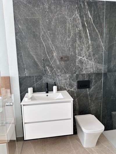 Image No.18-3 Bed Apartment for sale