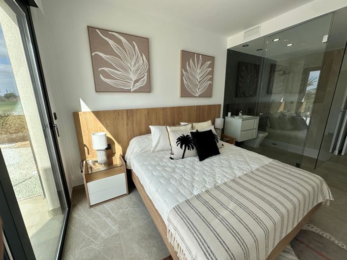 Image No.19-2 Bed Apartment for sale