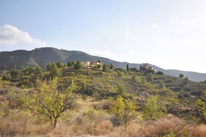 Image No.1-7 Bed Villa for sale