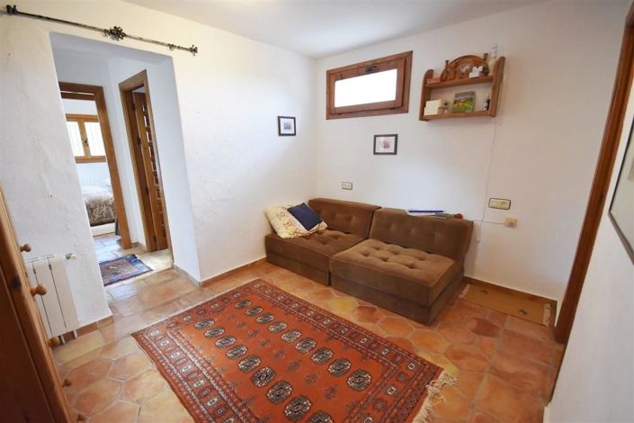 Image No.11-7 Bed Villa for sale