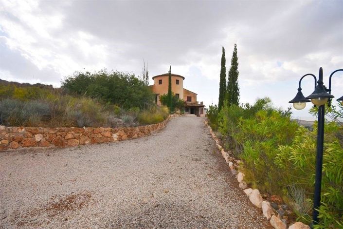 Image No.41-7 Bed Villa for sale