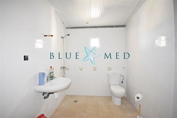 Image No.11-3 Bed Country House for sale