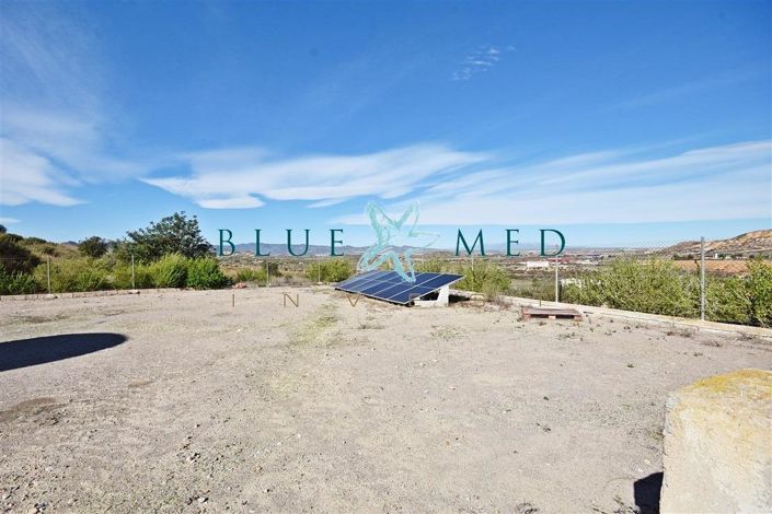 Image No.24-3 Bed Country House for sale