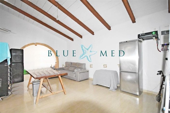 Image No.6-3 Bed Country House for sale