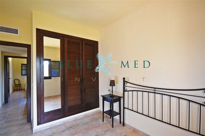 Image No.11-2 Bed House for sale