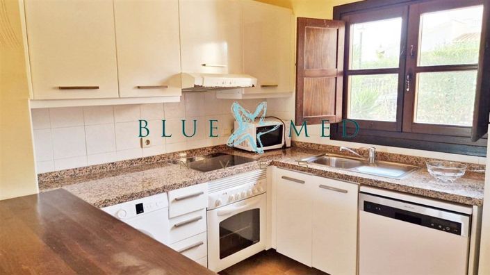 Image No.6-2 Bed House for sale