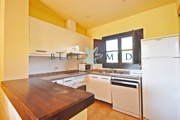 Image No.7-2 Bed House for sale