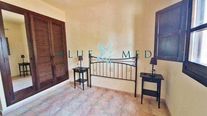 Image No.9-2 Bed House for sale