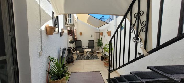 Image No.21-2 Bed House for sale