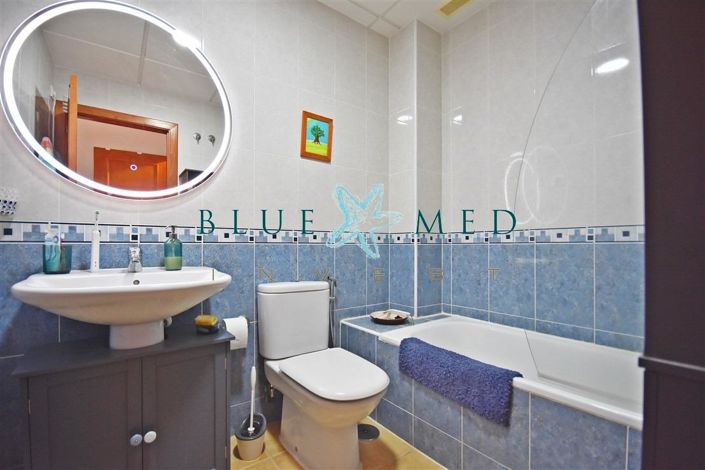 Image No.20-3 Bed Flat for sale