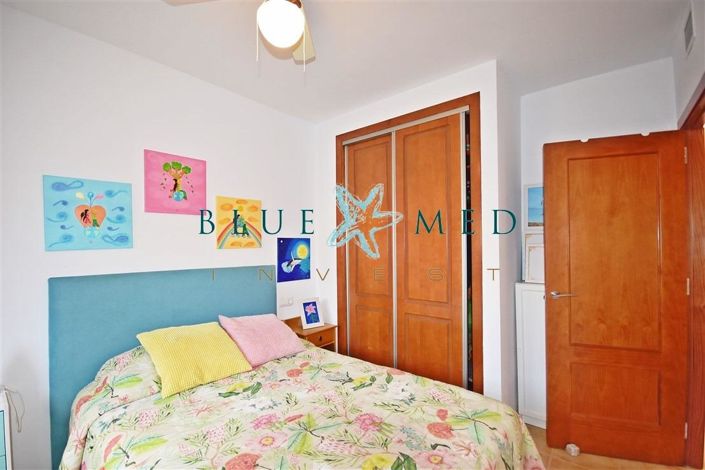 Image No.23-3 Bed Flat for sale