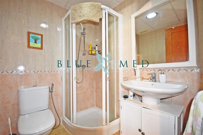 Image No.29-3 Bed Flat for sale