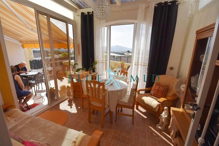 Image No.9-2 Bed House for sale