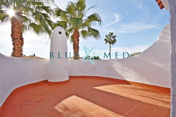 Image No.29-3 Bed Villa for sale