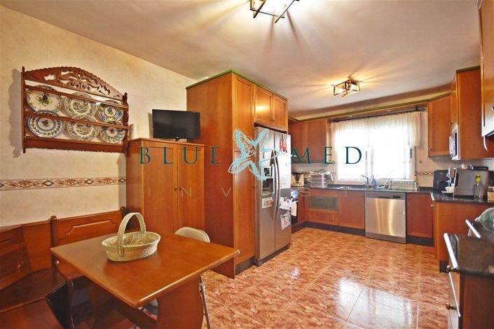 Image No.10-5 Bed Villa for sale