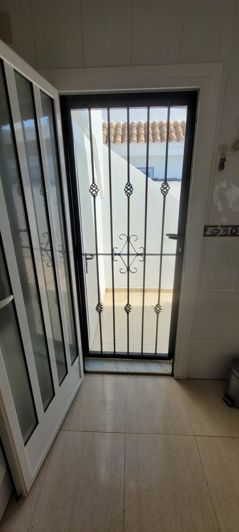 Image No.19-2 Bed House for sale