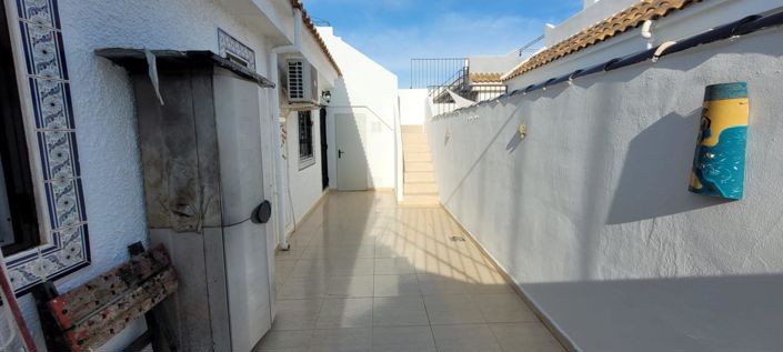 Image No.21-2 Bed House for sale